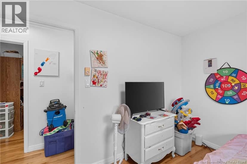40 Ayres Street — photo 7 of 39