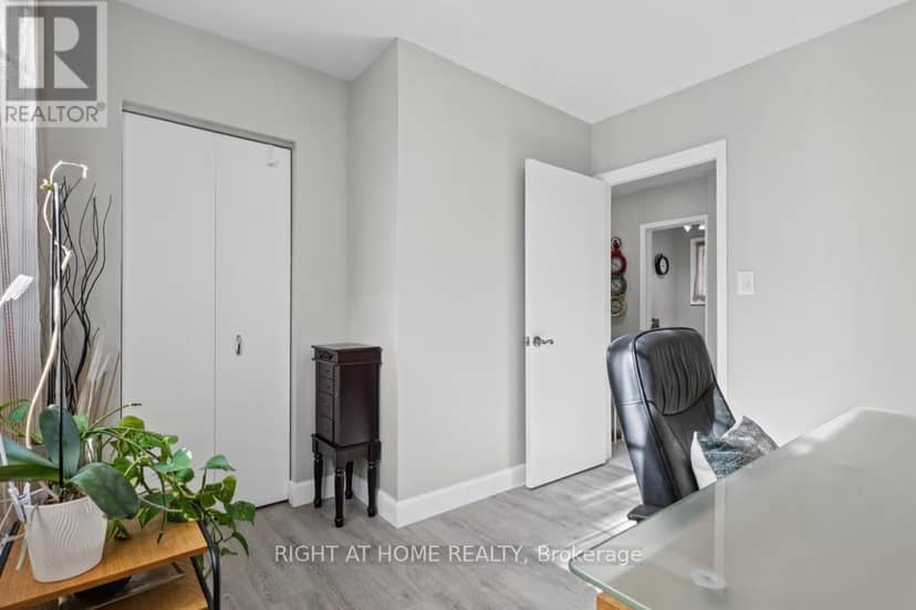 1247 Nottingham Avenue — photo 22 of 40