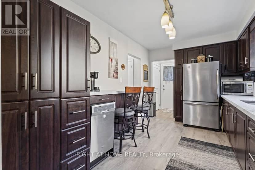 1247 Nottingham Avenue — photo 8 of 40