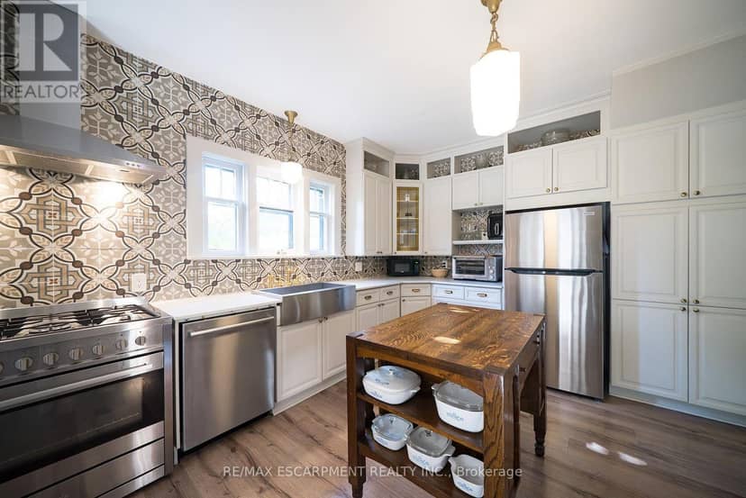 75 Walnut Street — photo 15 of 40