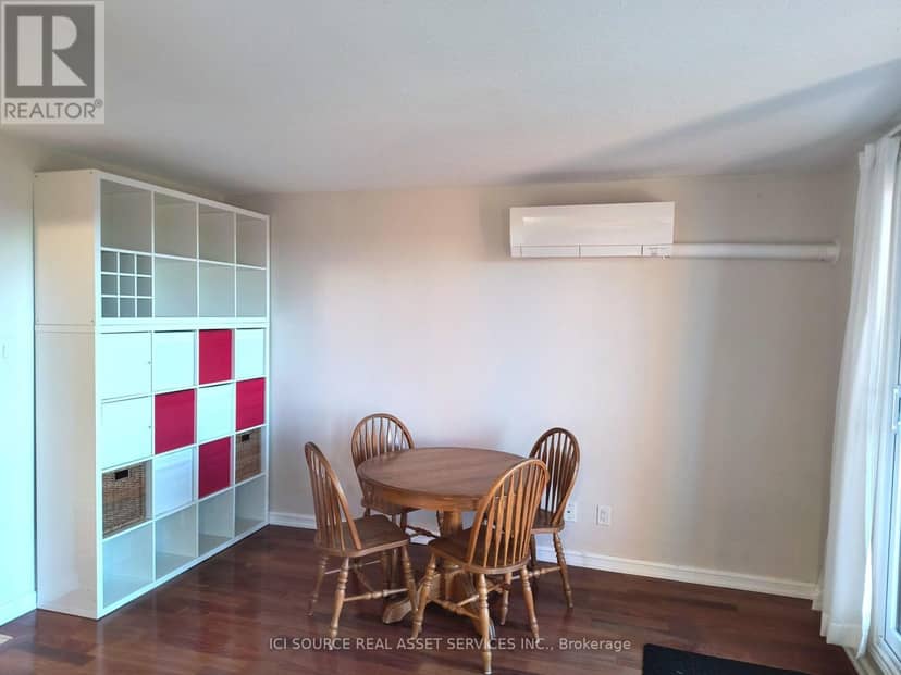 601 - 222 Guigues Avenue — photo 14 of 29