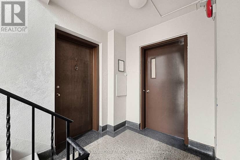 9 - 4 Robinson Street — photo 27 of 27