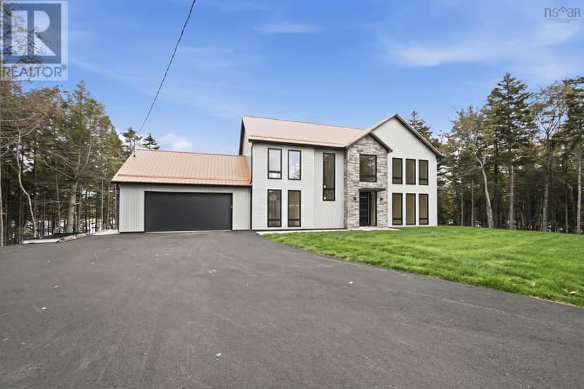83 Canoe Crescent, Hammonds Plains, photo 2