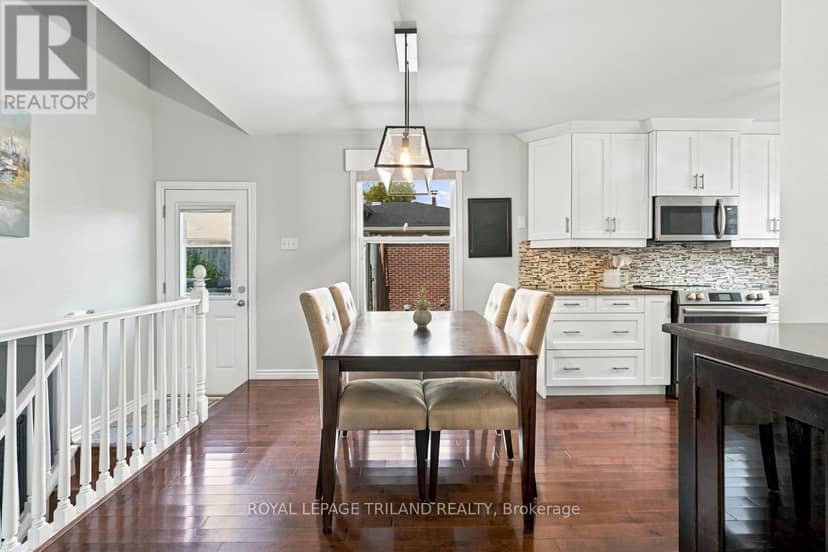 1345 Aldersbrook Road — photo 15 of 40