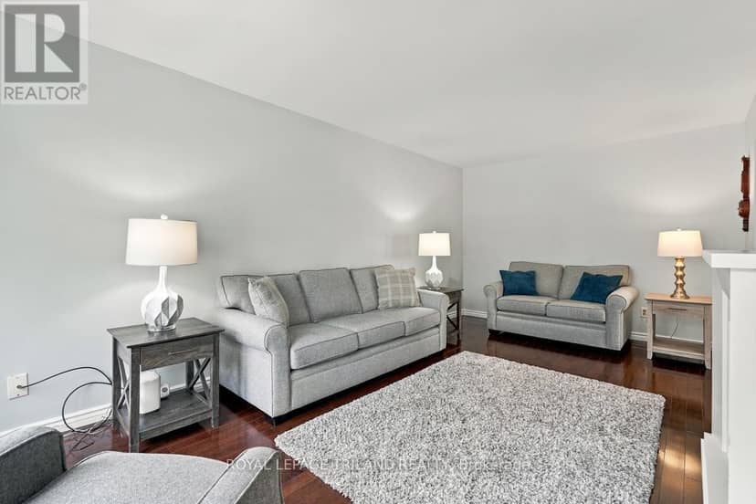 1345 Aldersbrook Road, London North, photo 5