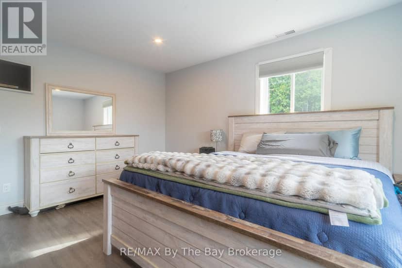 444557 Concession 8 Road, West Grey, photo 8