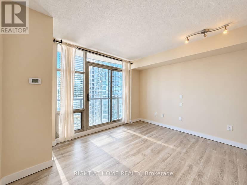 2905 - 35 Mariner Terrace — photo 4 of 29