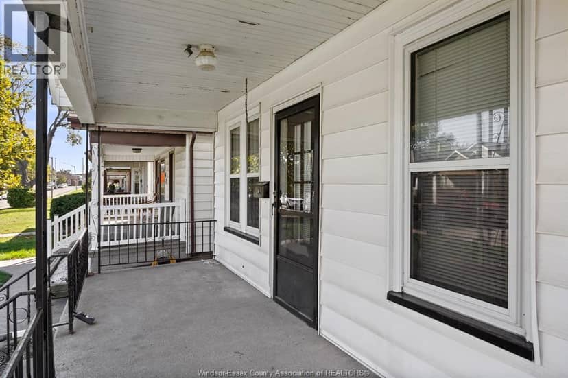 455 Curry — photo 2 of 24