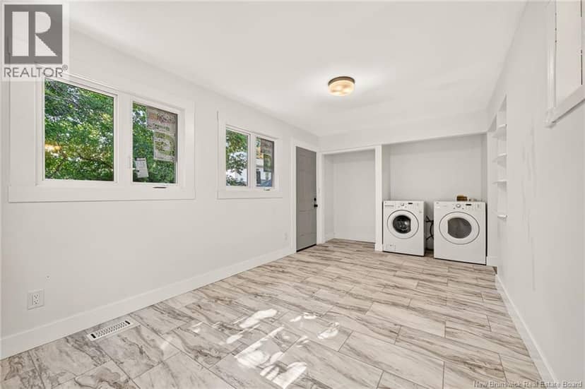 24-26 Henry — photo 34 of 40