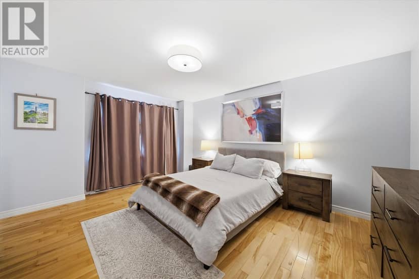 5 Lasalle Drive — photo 12 of 32