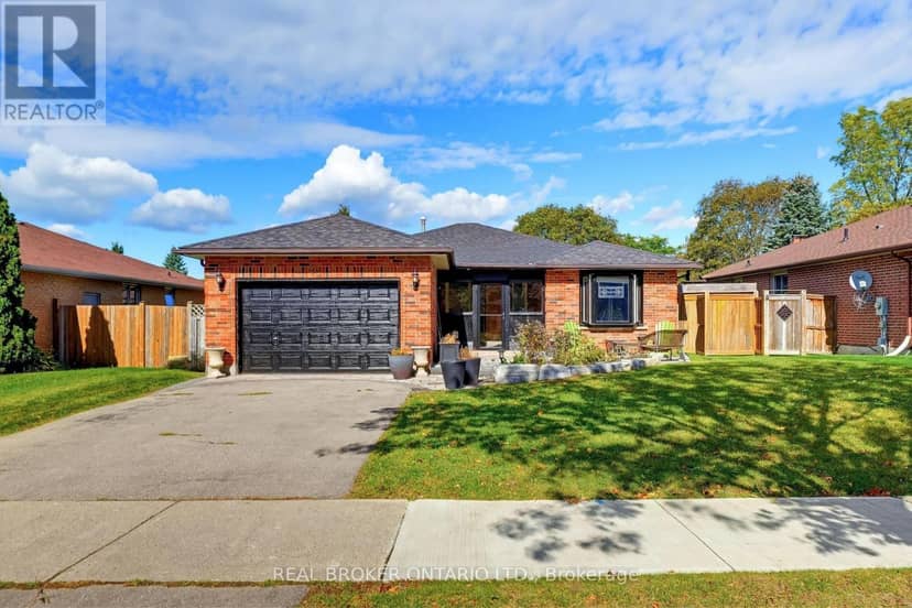 96 Munro Crescent, Uxbridge, photo 2