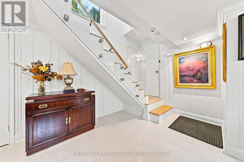 794 Falcon Boulevard — photo 22 of 40
