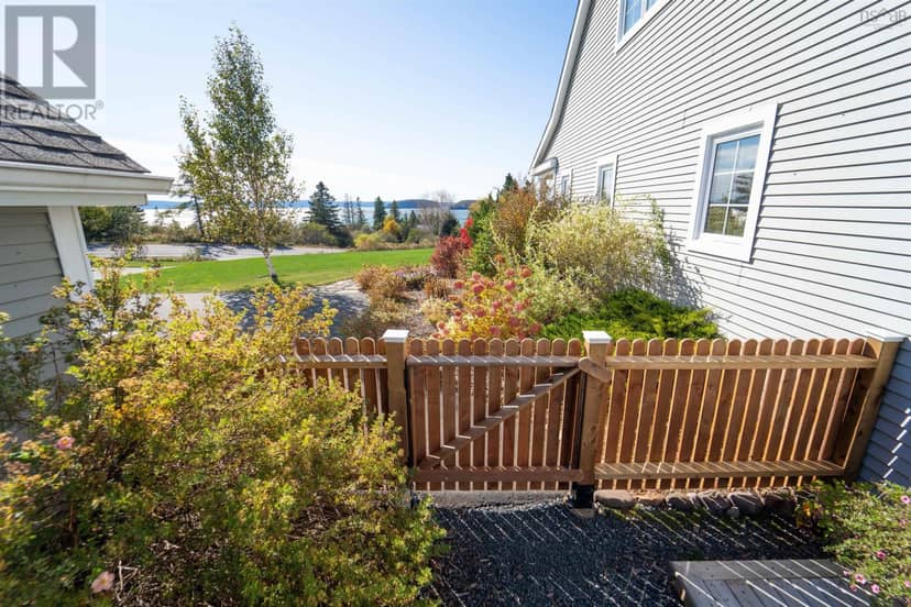 893 Two Islands Road — photo 11 of 40