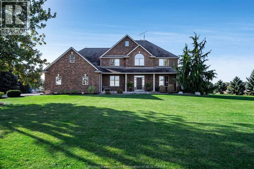 901 Road 2 East, Kingsville