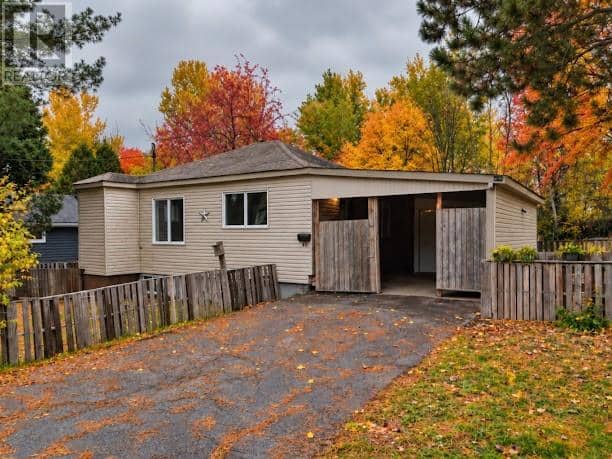 45 Mckinnon Street, Greater Sudbury