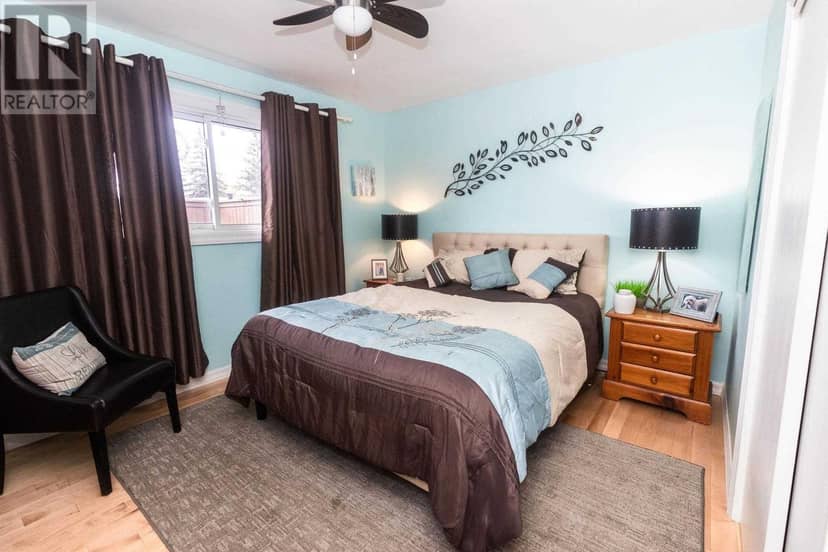 29 Routledge AVE — photo 12 of 40