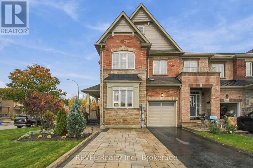127 Cathedral Drive, Whitby, photo 2