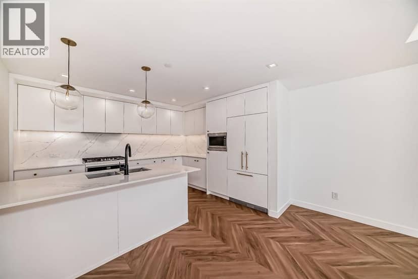 112, 8445 Broadcast Avenue SW, Calgary, photo 3