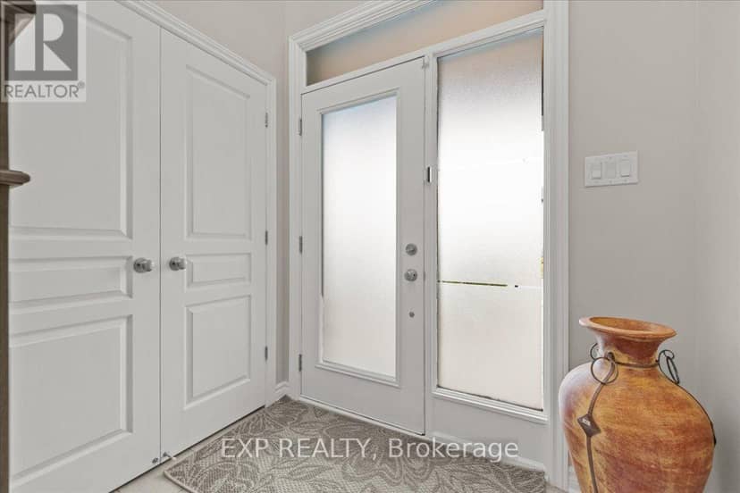 328 Serenade Crescent — photo 4 of 40