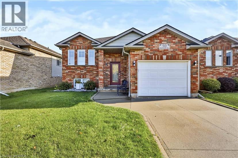 50 BREWSTER Way, Brantford, photo 2