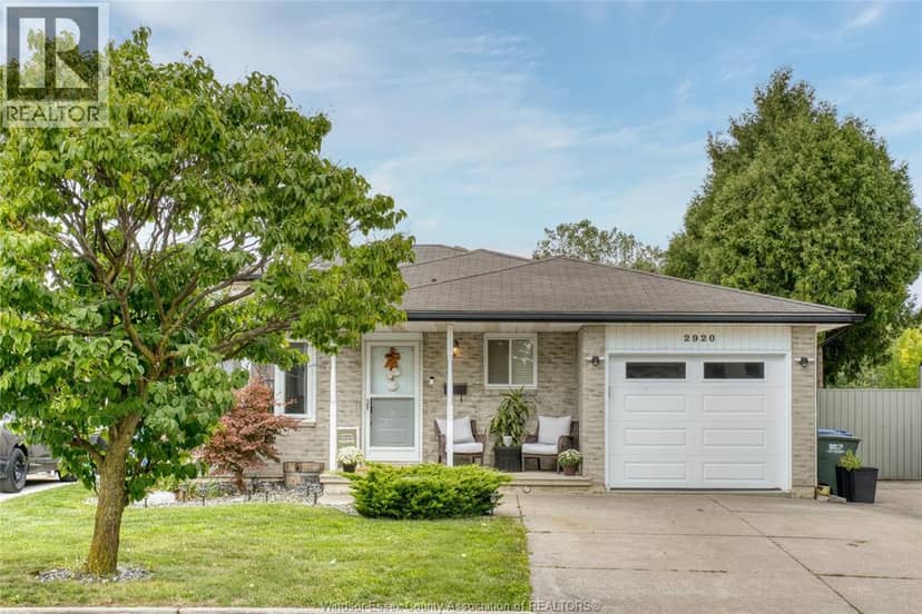 2920 Robillard Crescent — photo 1 of 40