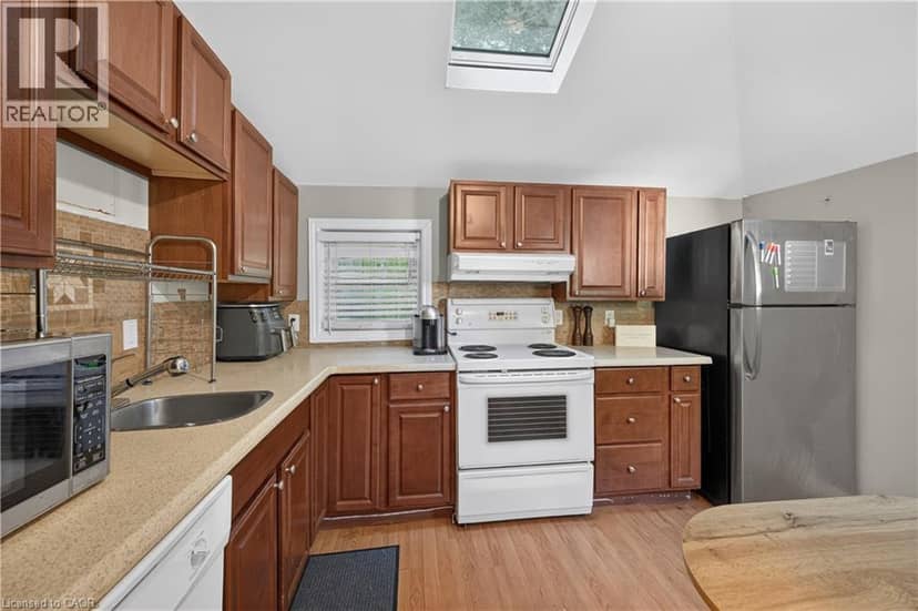 10 MAPLE Avenue, Stoney Creek, photo 5