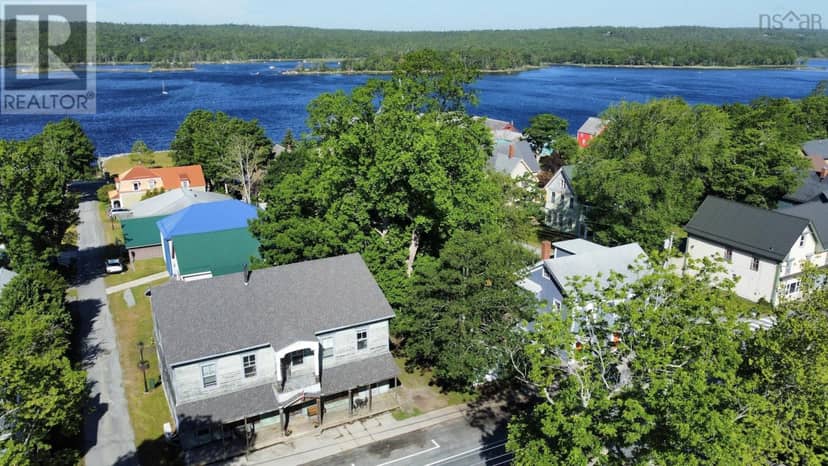 121 Water Street, Shelburne, photo 3