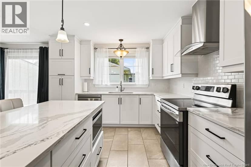 31 Alexander Avenue — photo 12 of 40