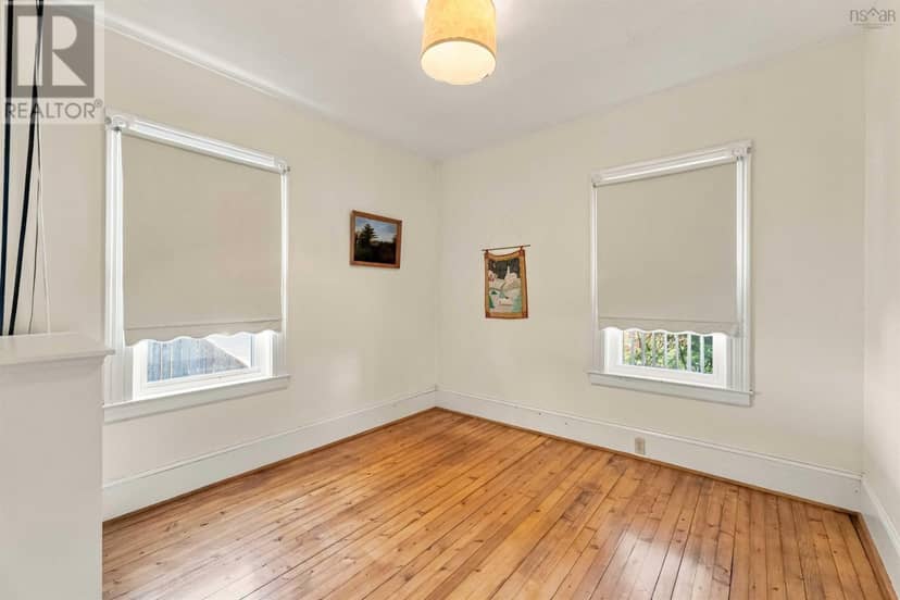 1107 Middle Street — photo 12 of 25