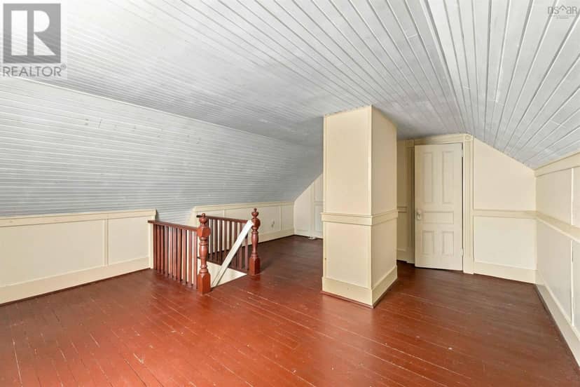 1107 Middle Street — photo 18 of 25