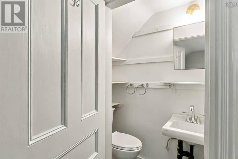 1107 Middle Street — photo 21 of 25