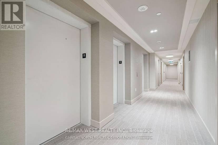 2302 - 8960 Jane Street — photo 14 of 22