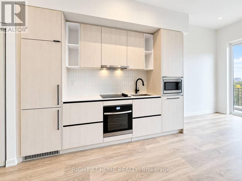 302 - 1285 Dupont Street — photo 11 of 25