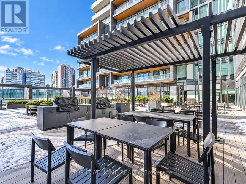 302 - 1285 Dupont Street, Toronto, photo 4