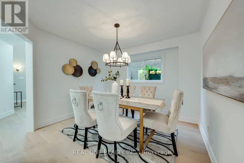 403 Parkridge Crescent — photo 14 of 40