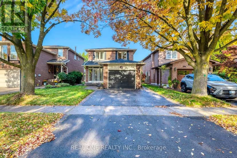 403 Parkridge Crescent — photo 2 of 40