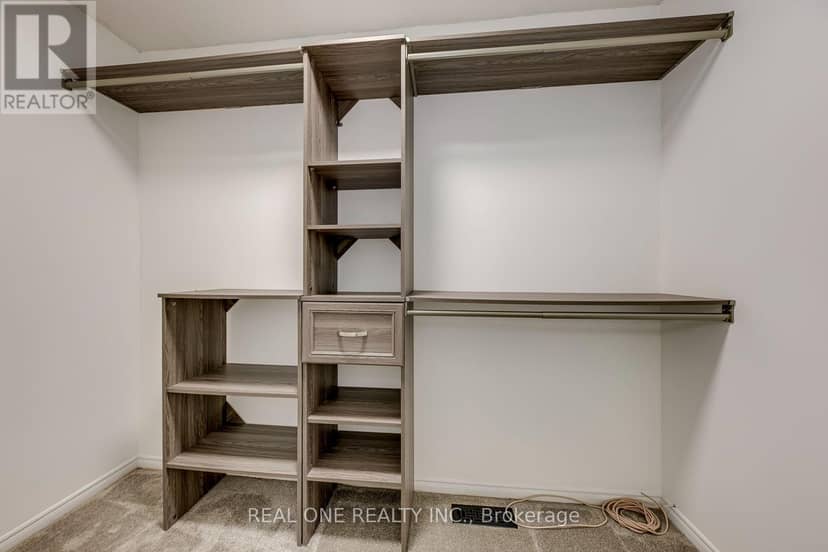 403 Parkridge Crescent — photo 32 of 40