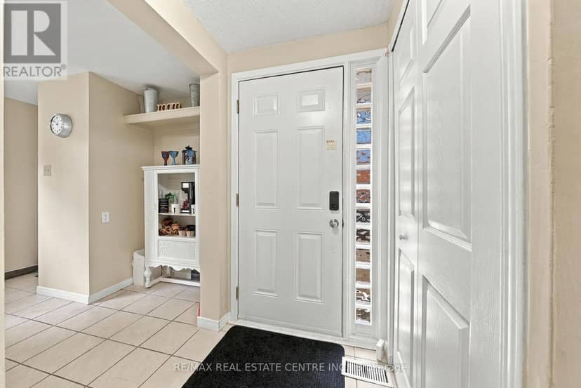 336 Morgan Avenue — photo 4 of 32