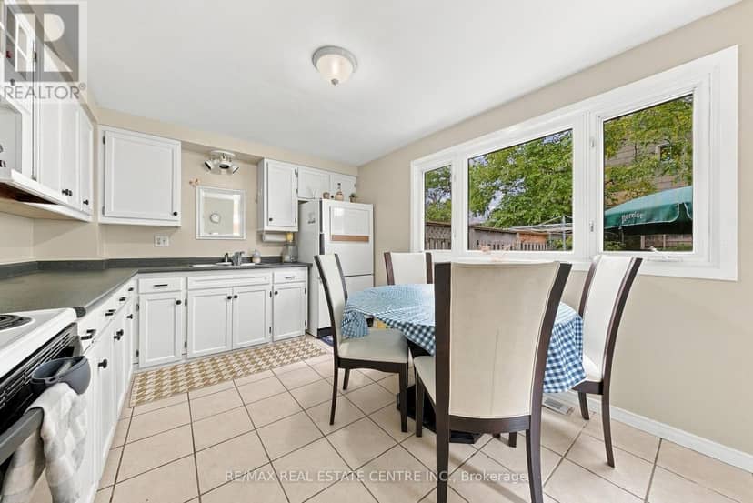 336 Morgan Avenue — photo 8 of 32