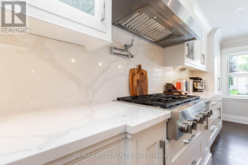49 Winterton Drive — photo 18 of 40