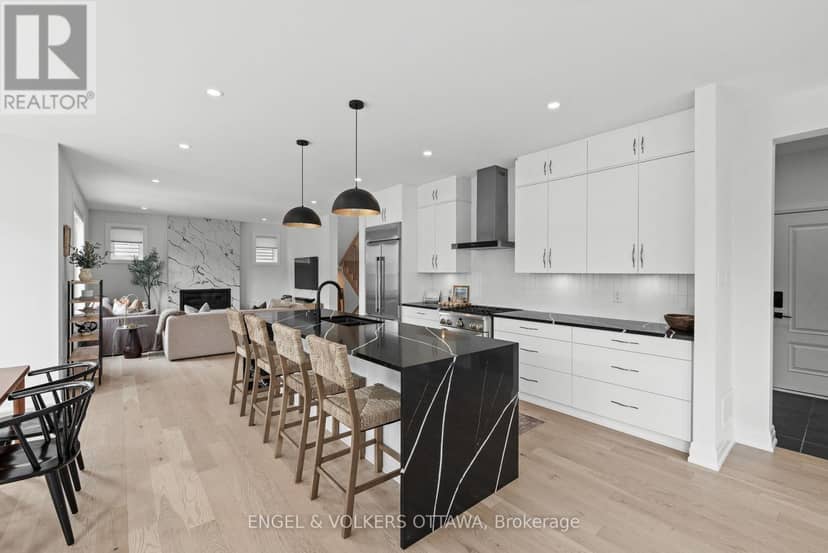 581 Bridgeport Avenue — photo 15 of 40