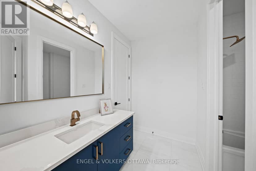 581 Bridgeport Avenue — photo 32 of 40