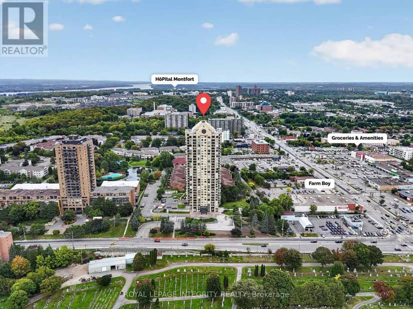 302 - 545 St Laurent Boulevard, Ottawa