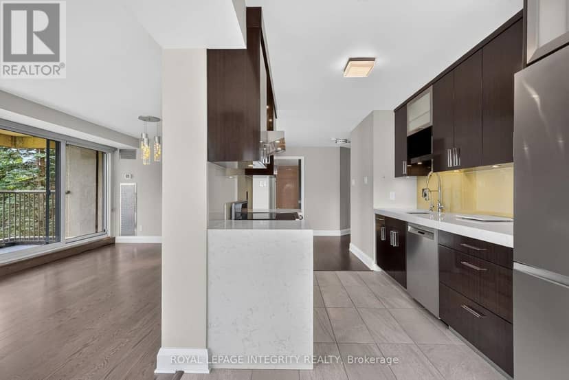 302 - 545 St Laurent Boulevard — photo 21 of 40