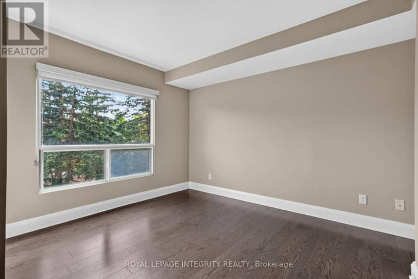 302 - 545 St Laurent Boulevard — photo 33 of 40
