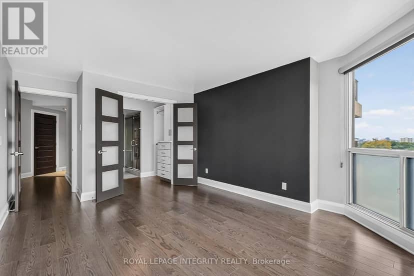302 - 545 St Laurent Boulevard — photo 27 of 40