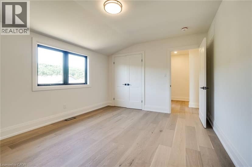 24 ROYCE Avenue — photo 40 of 40