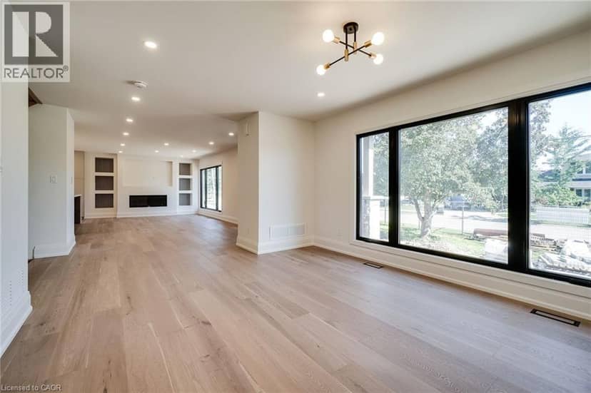 24 ROYCE Avenue — photo 22 of 40