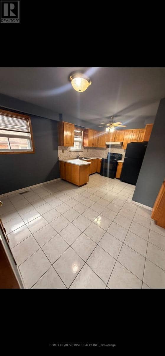 9 Songwood Drive, Toronto, photo 4