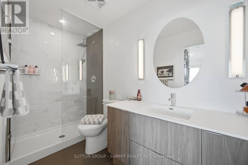 1102 - 8 Ann Street — photo 21 of 40